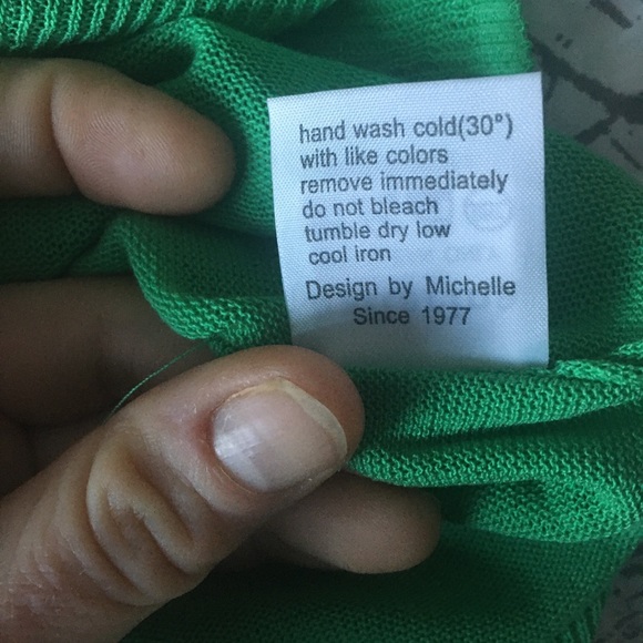 ballerina sheer low-back sweater - Picture 6 of 7